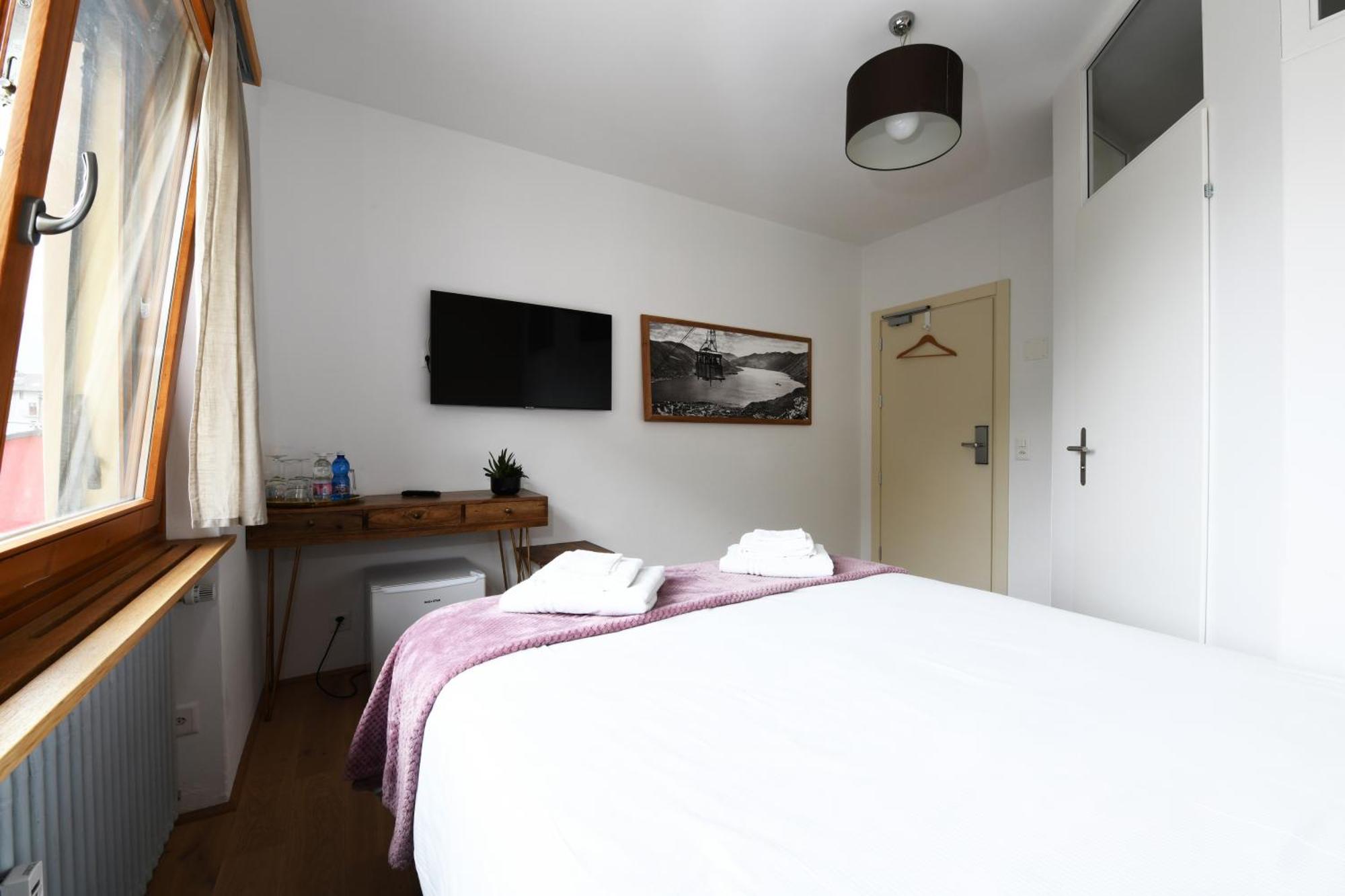 7Rooms - Self Check-In 24H Free Parking Losone Luaran gambar