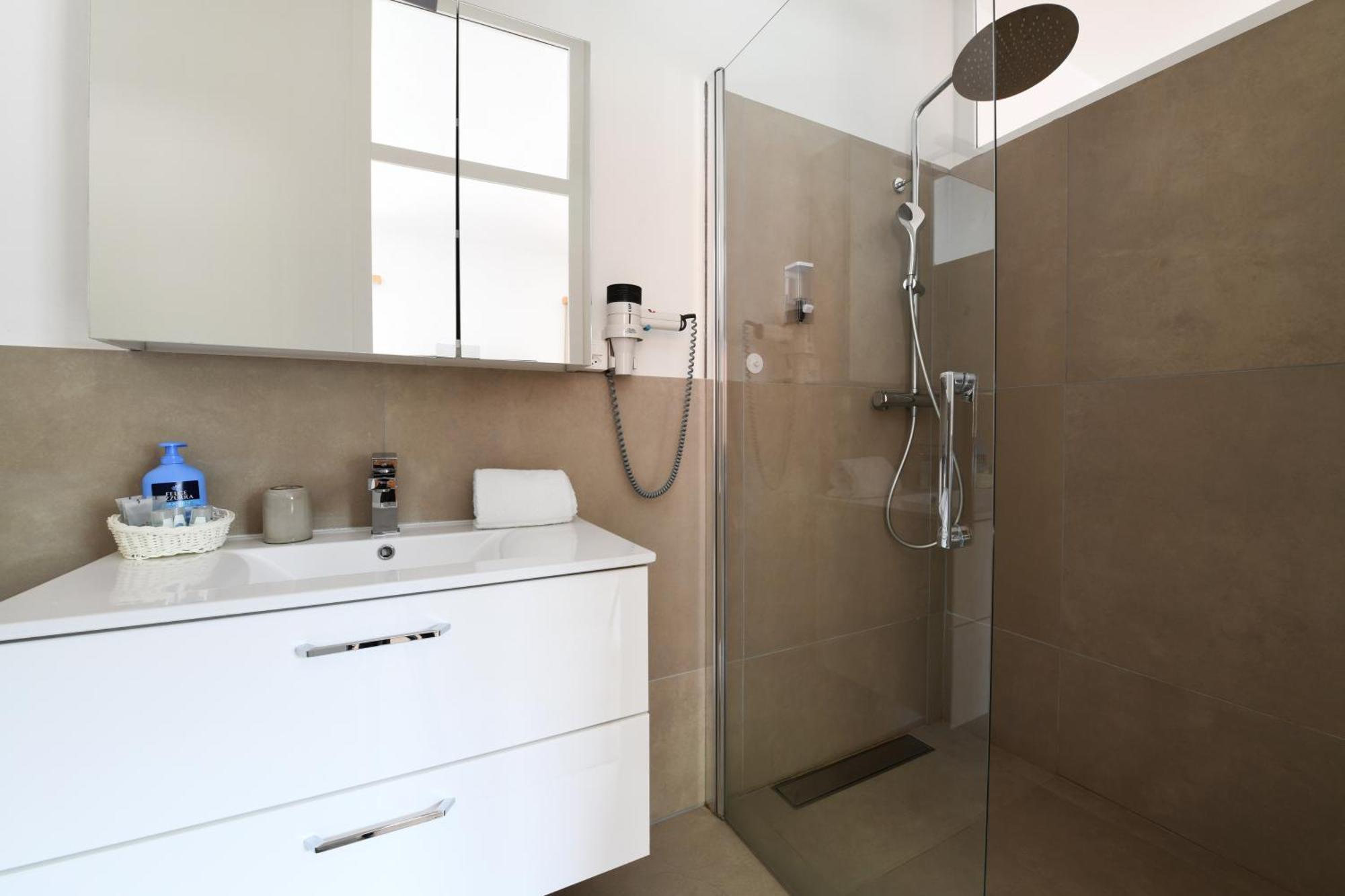 7Rooms - Self Check-In 24H Free Parking Losone Luaran gambar