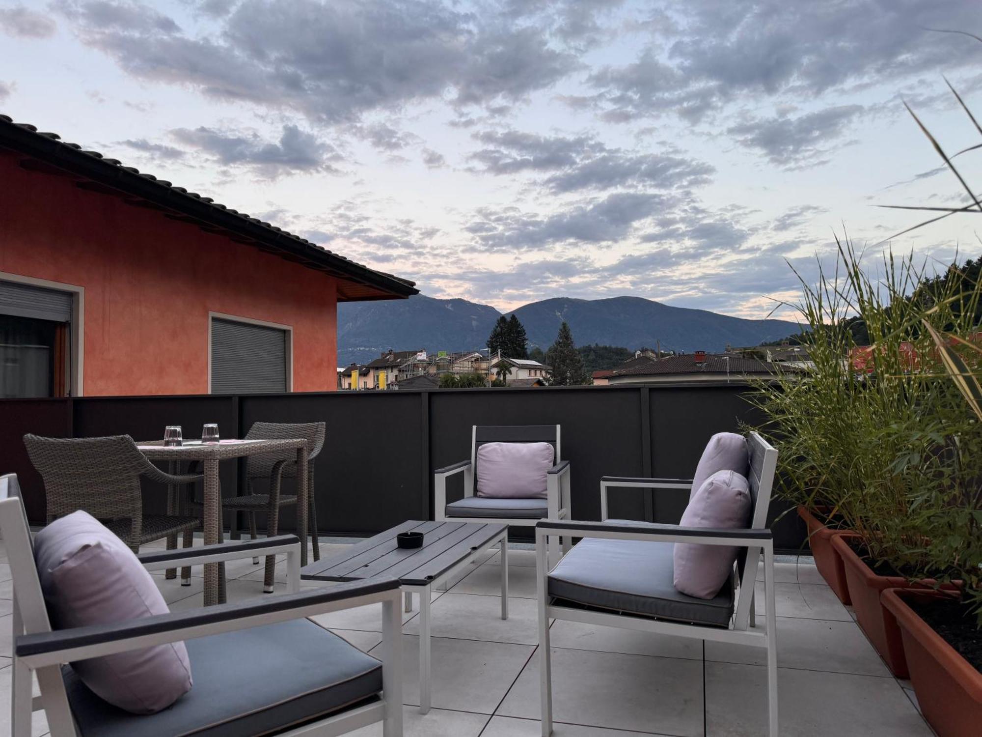 7Rooms - Self Check-In 24H Free Parking Losone Luaran gambar